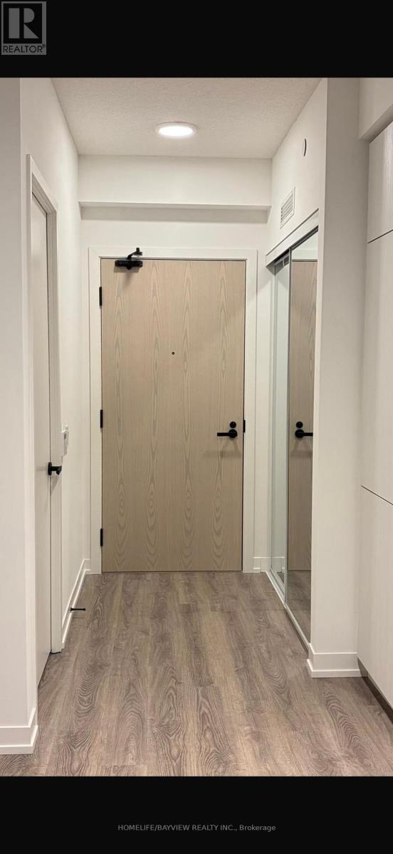 1211 - 8 Interchange Way, Vaughan, Ontario  L4K 4Z7 - Photo 10 - N12636488