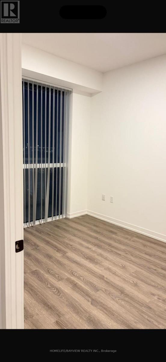 1211 - 8 Interchange Way, Vaughan, Ontario  L4K 4Z7 - Photo 11 - N12636488