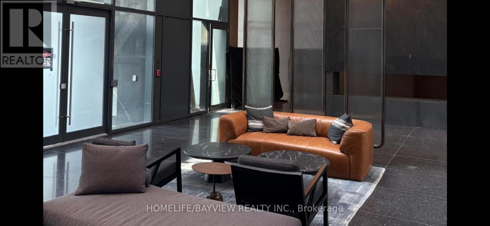 1211 - 8 Interchange Way, Vaughan, Ontario  L4K 4Z7 - Photo 5 - N12636488