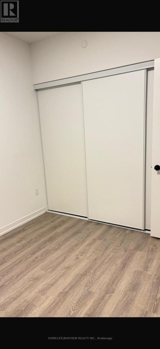 1211 - 8 Interchange Way, Vaughan, Ontario  L4K 4Z7 - Photo 9 - N12636488