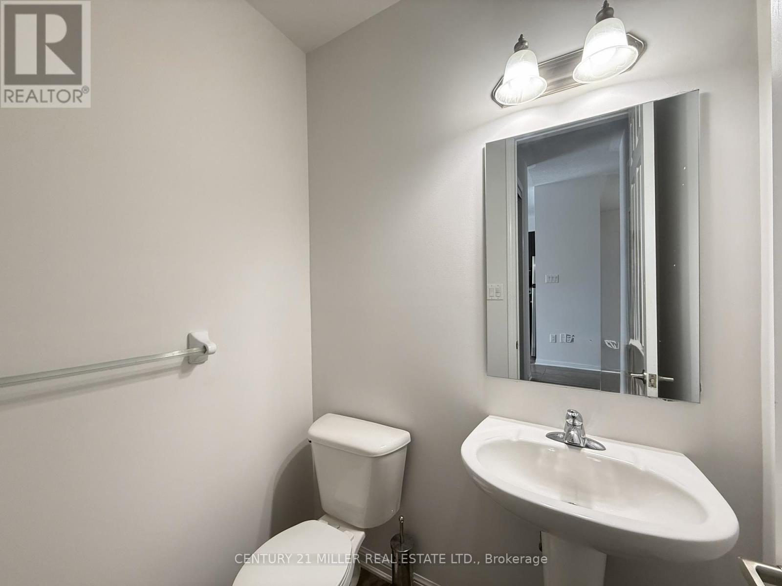 110 Gladys Clarkson Drive, Whitchurch-Stouffville, Ontario  L4A 0R3 - Photo 11 - N12636530