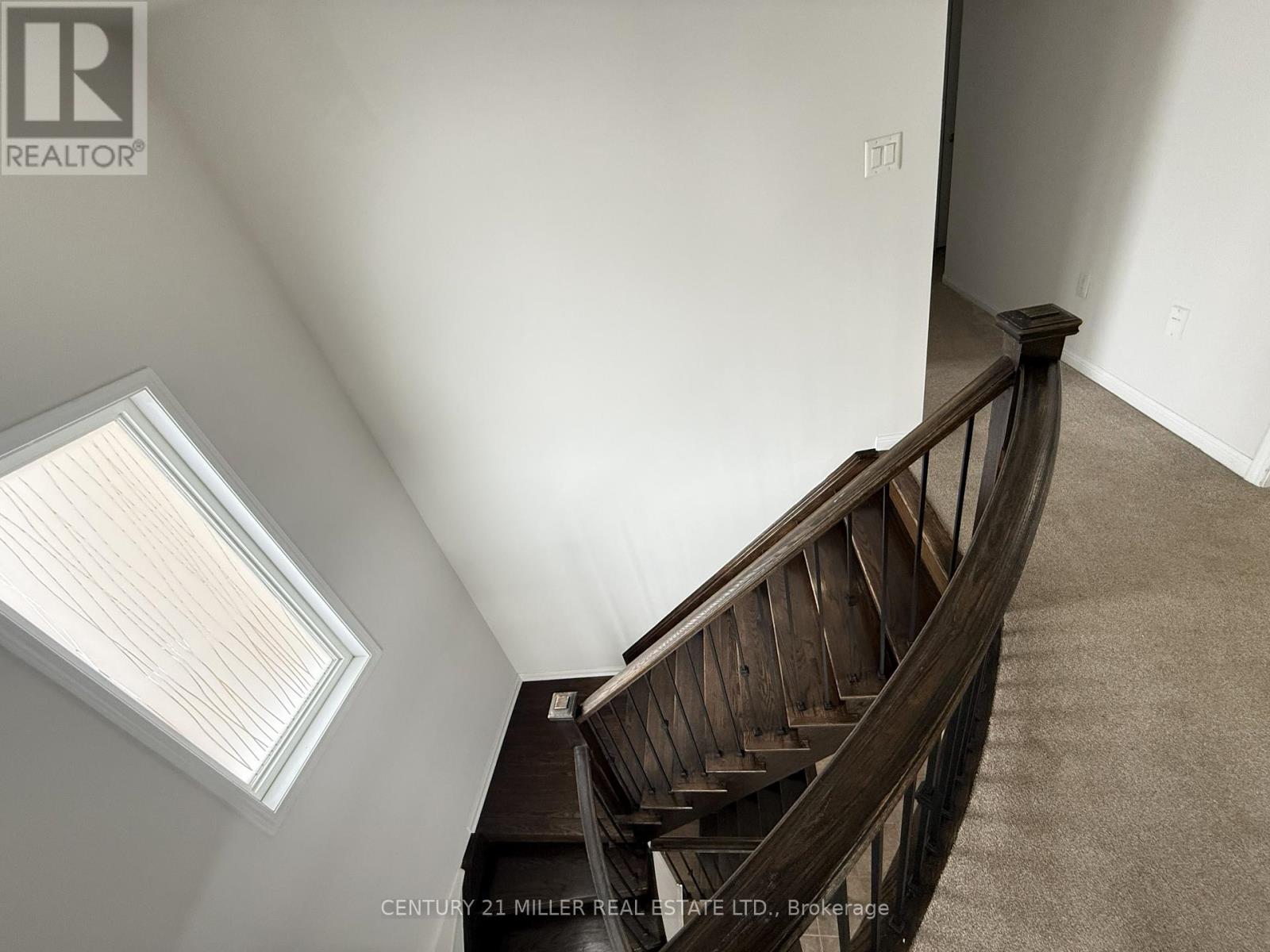 110 Gladys Clarkson Drive, Whitchurch-Stouffville, Ontario  L4A 0R3 - Photo 12 - N12636530