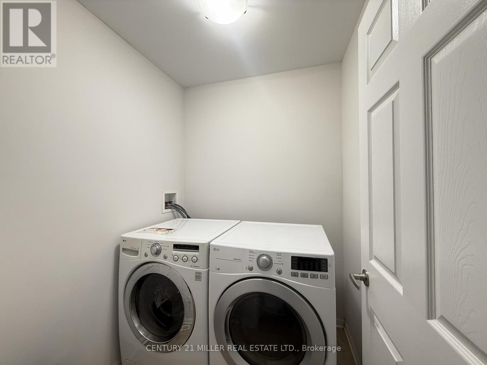 110 Gladys Clarkson Drive, Whitchurch-Stouffville, Ontario  L4A 0R3 - Photo 13 - N12636530