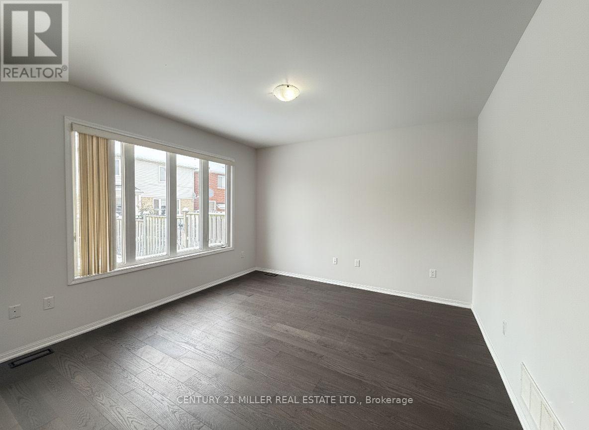 110 Gladys Clarkson Drive, Whitchurch-Stouffville, Ontario  L4A 0R3 - Photo 9 - N12636530