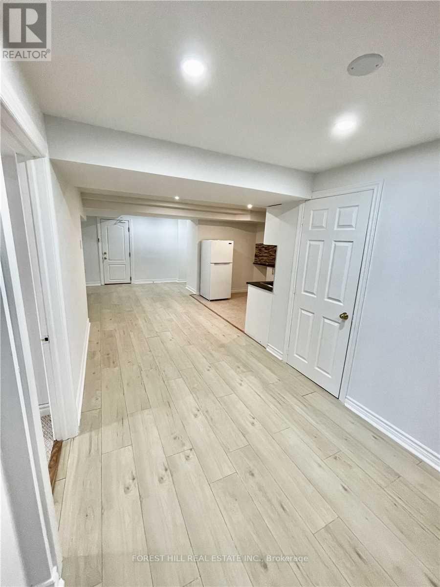 Lower - 432 Sydor Court, Newmarket, Ontario  L3X 2Y6 - Photo 11 - N12636534