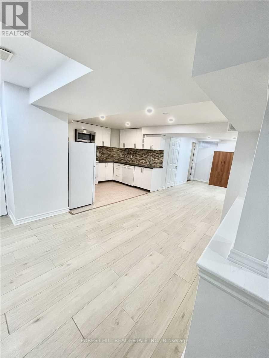 Lower - 432 Sydor Court, Newmarket, Ontario  L3X 2Y6 - Photo 6 - N12636534