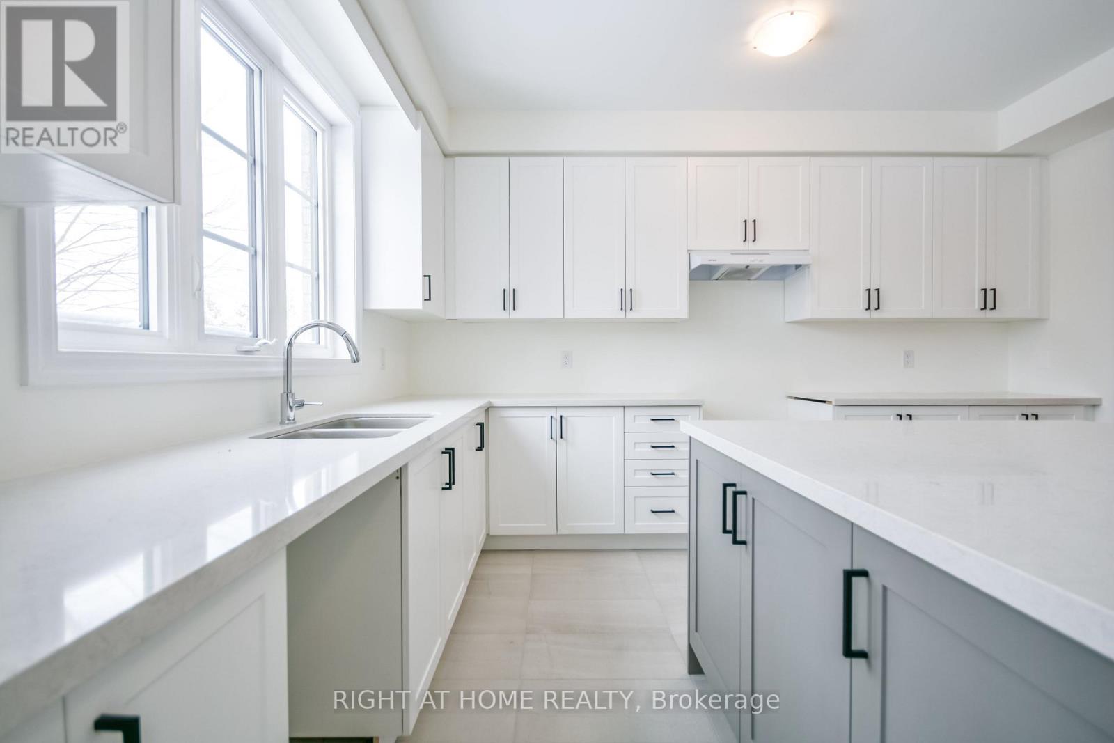 215 Sutherland Street S, Clearview (Stayner), Ontario  L0M 1S0 - Photo 10 - S12636510