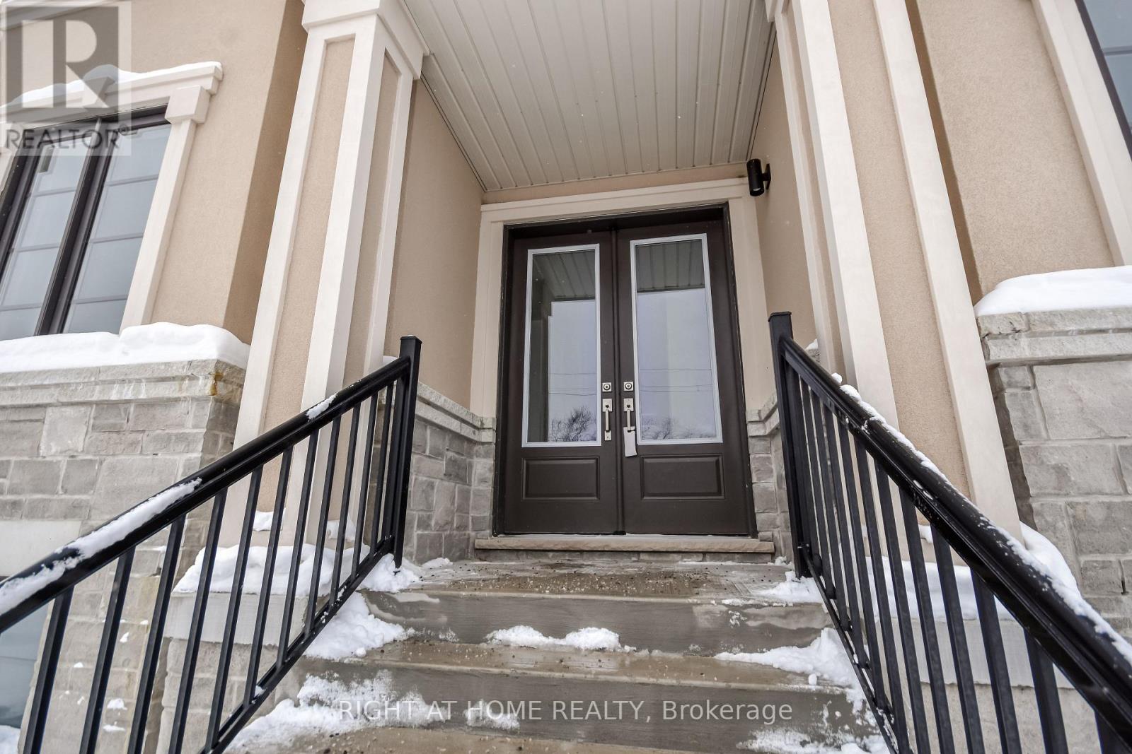 215 Sutherland Street S, Clearview (Stayner), Ontario  L0M 1S0 - Photo 3 - S12636510