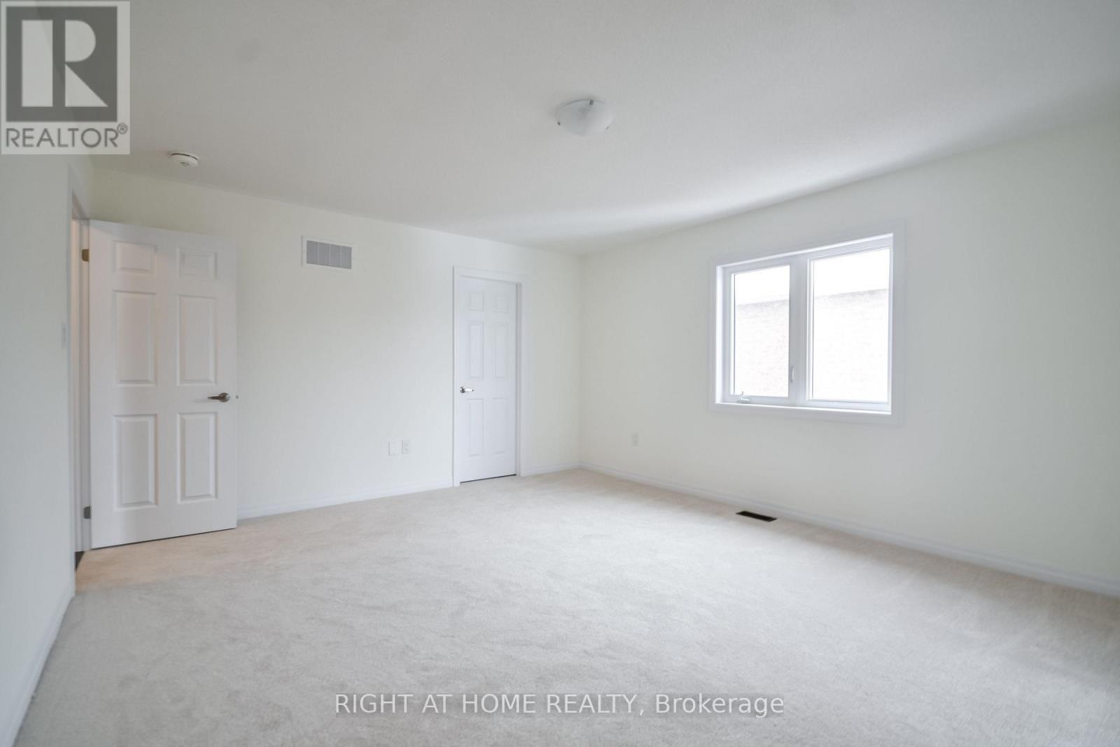 215 Sutherland Street S, Clearview (Stayner), Ontario  L0M 1S0 - Photo 37 - S12636510