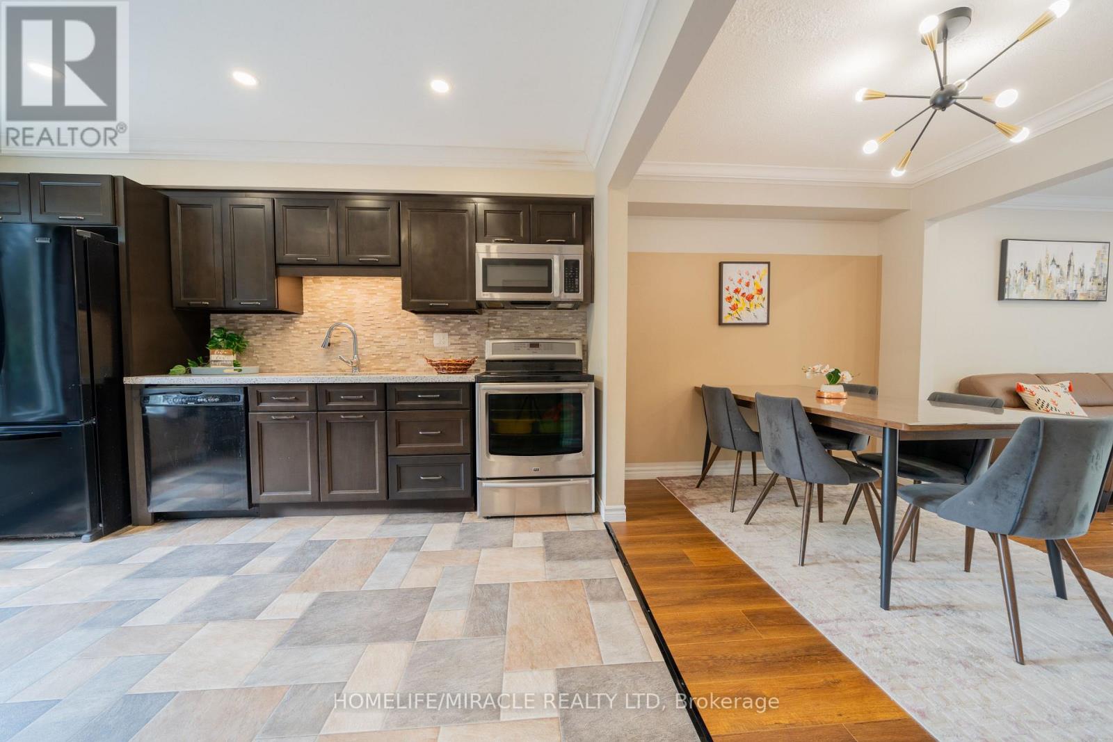 1548 Westminster Place, Burlington, Ontario  L7P 2B5 - Photo 20 - W12636466