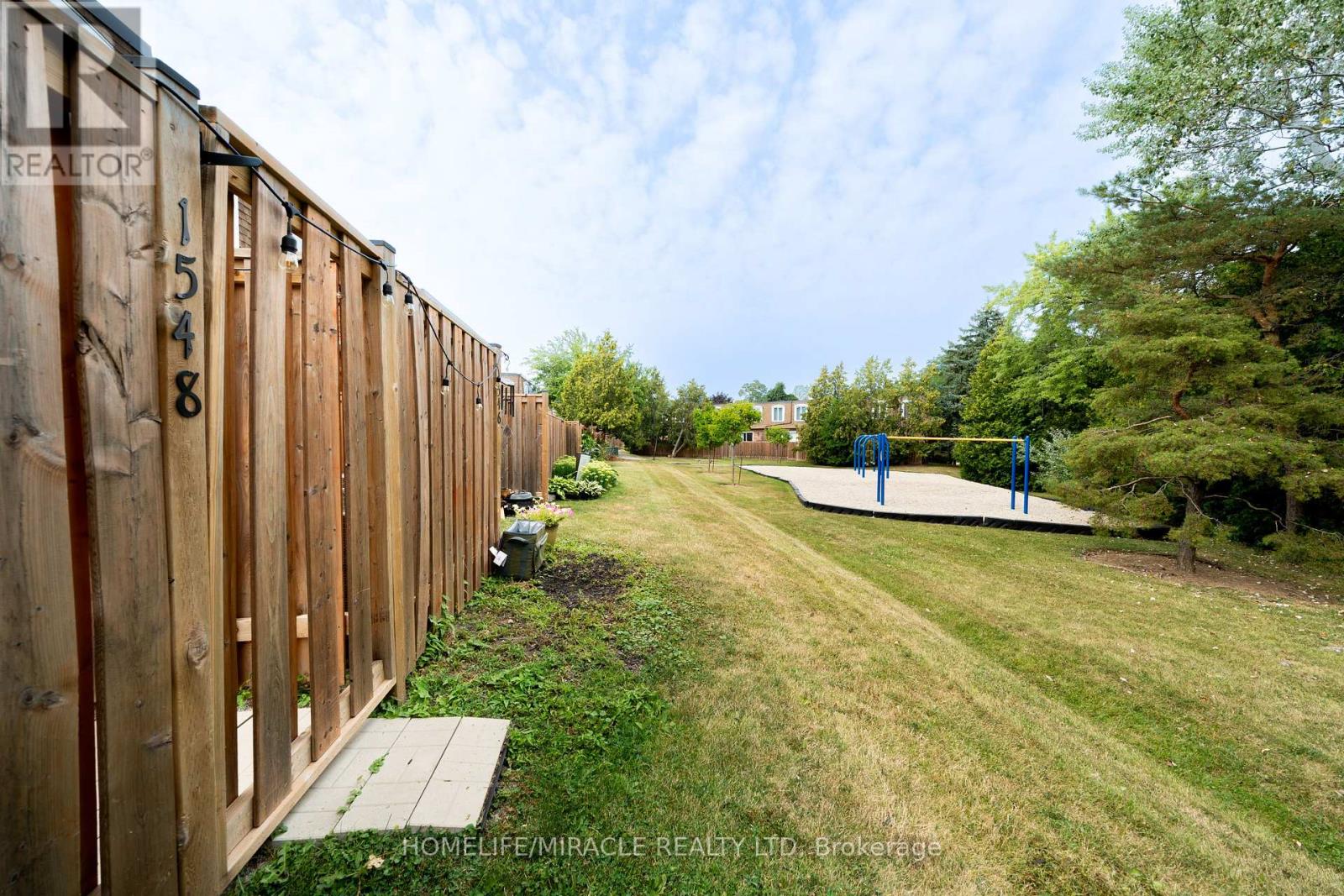 1548 Westminster Place, Burlington, Ontario  L7P 2B5 - Photo 46 - W12636466