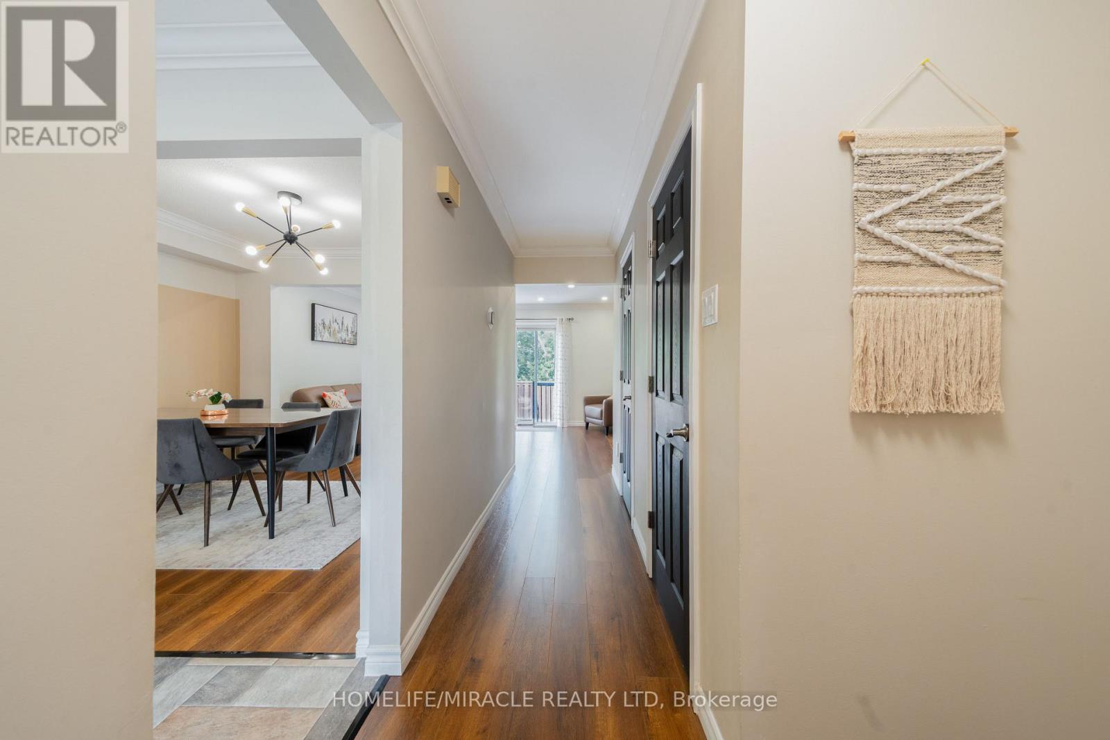 1548 Westminster Place, Burlington, Ontario  L7P 2B5 - Photo 6 - W12636466