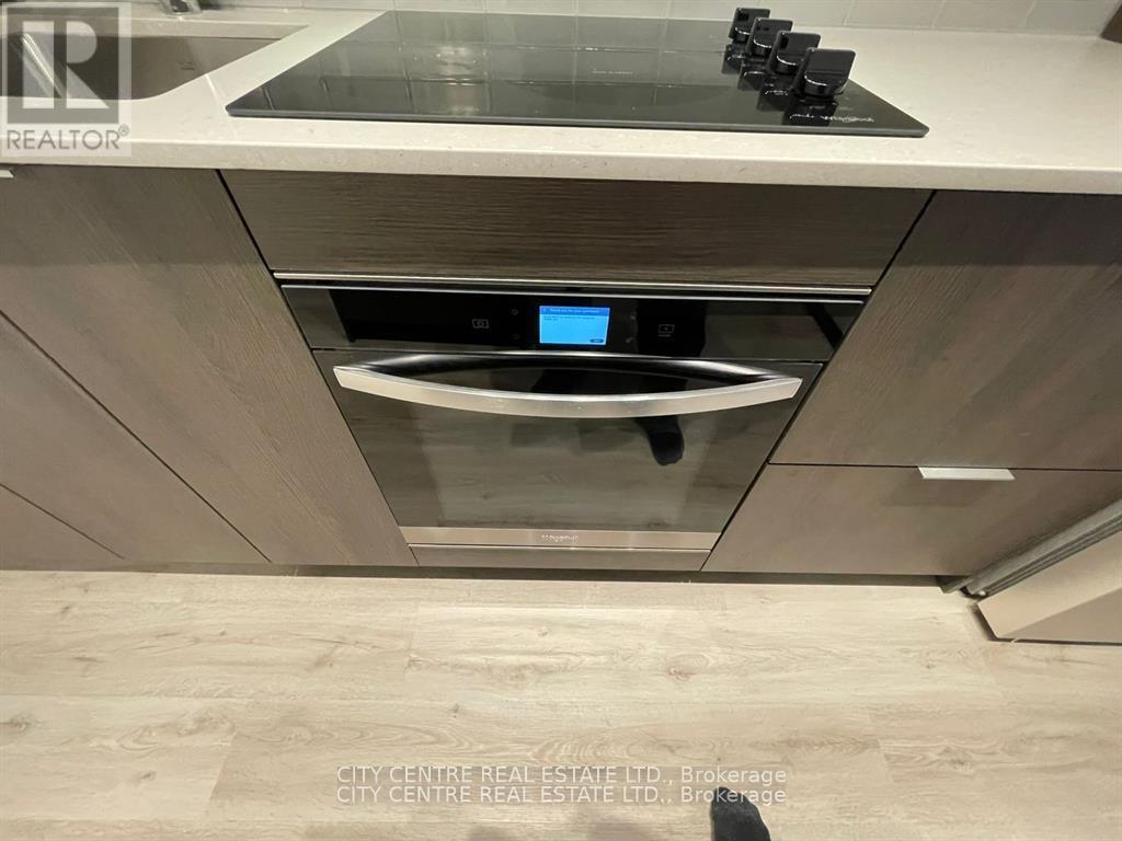 1406 - 395 Square One Drive, Mississauga, Ontario  L5B 0P6 - Photo 19 - W12636470