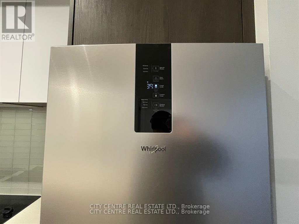 1406 - 395 Square One Drive, Mississauga, Ontario  L5B 0P6 - Photo 21 - W12636470