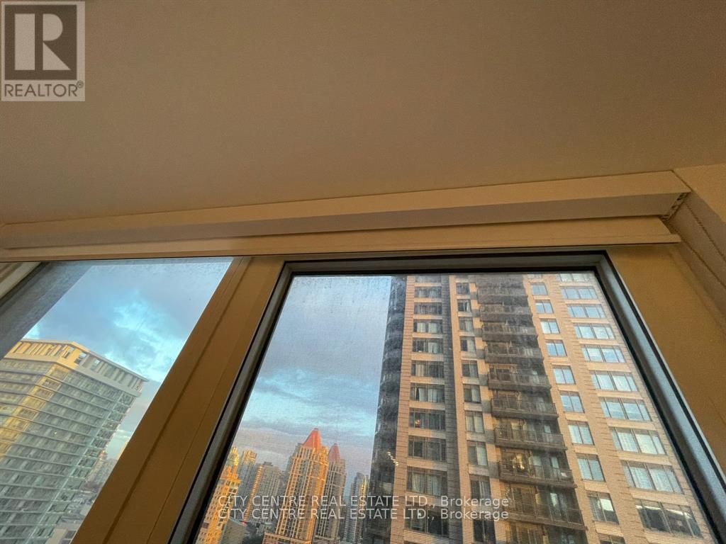 1406 - 395 Square One Drive, Mississauga, Ontario  L5B 0P6 - Photo 28 - W12636470