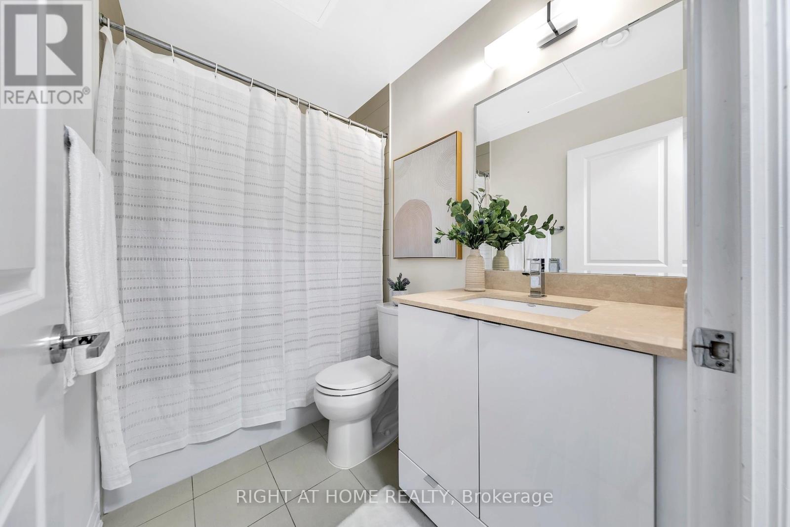 414 - 59 Annie Craig Drive, Toronto, Ontario  M8V 0C4 - Photo 6 - W12636520