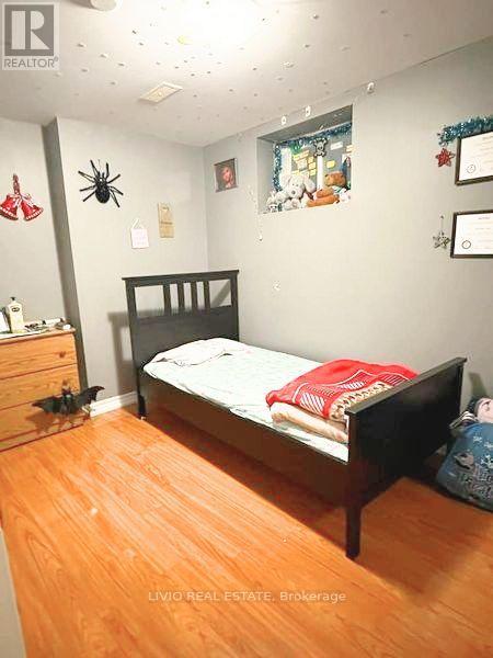 55 Peachleaf Crescent, Brampton, Ontario  L7A 2B4 - Photo 3 - W12636538