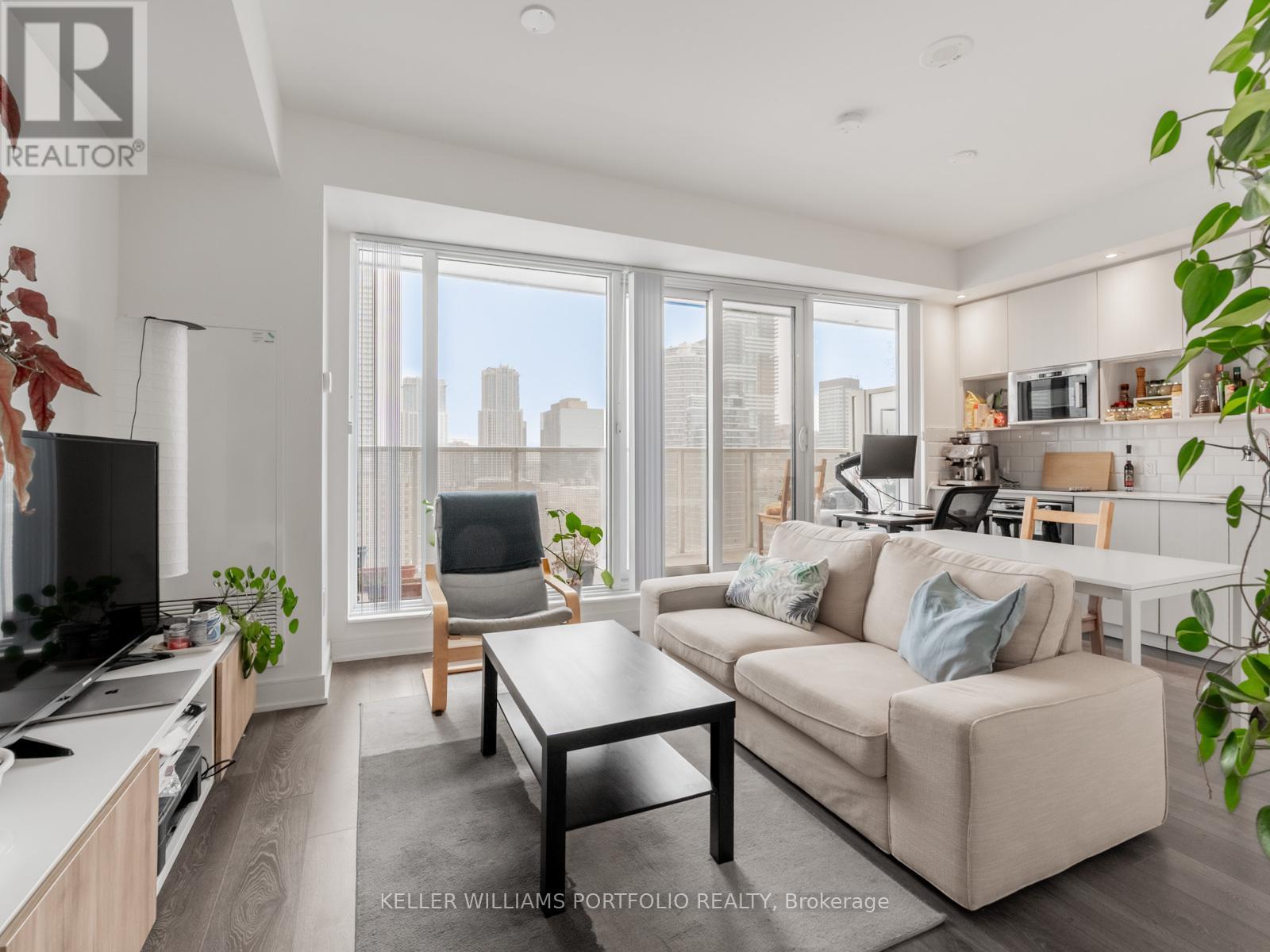 2501 - 89 Mcgill Street, Toronto, Ontario  M5B 0B1 - Photo 4 - C12633292