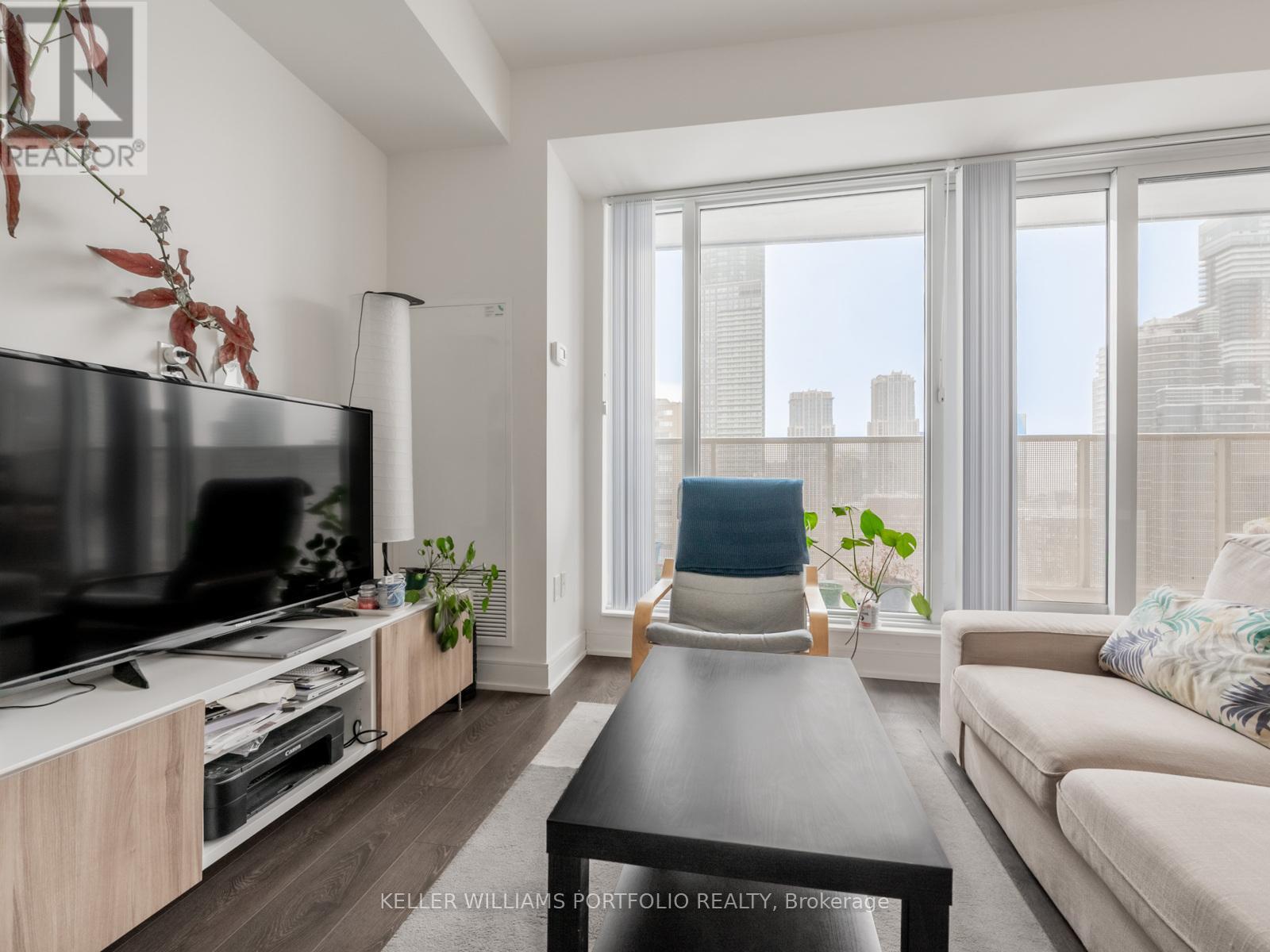 2501 - 89 Mcgill Street, Toronto, Ontario  M5B 0B1 - Photo 5 - C12633292