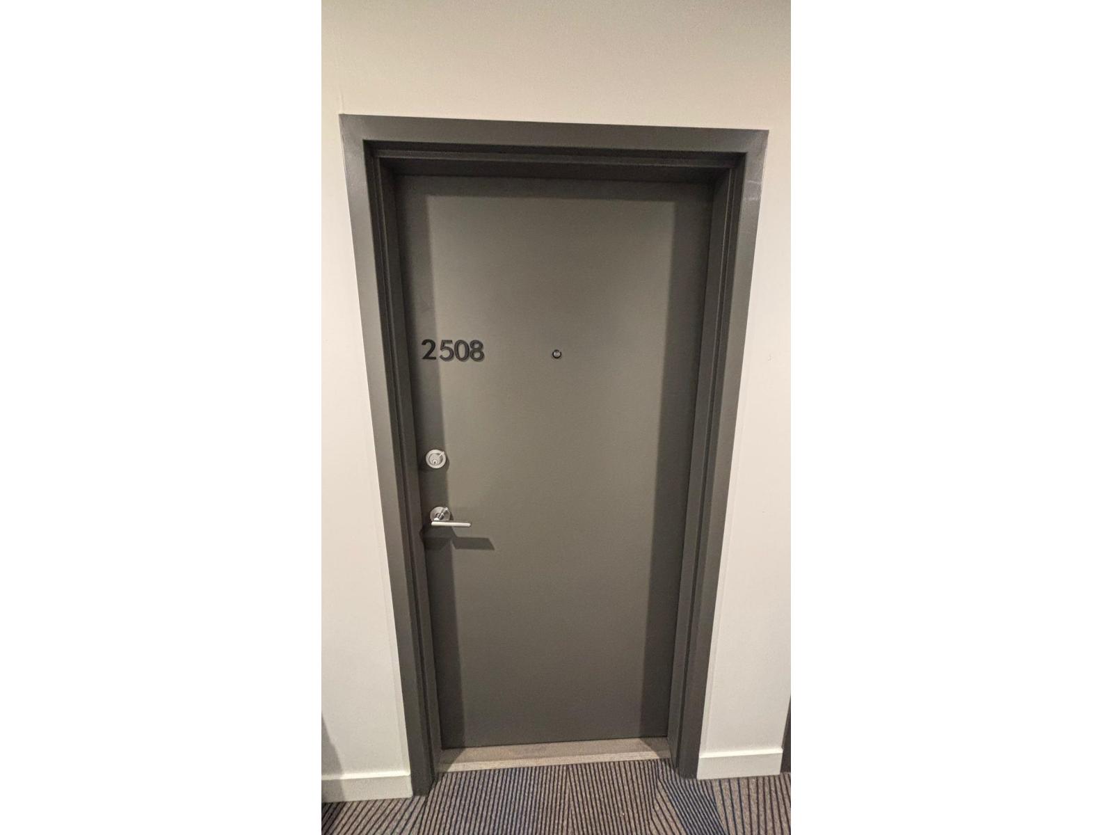 2508 13615 Fraser Highway, Surrey, British Columbia  V3T 0P7 - Photo 2 - R3069378