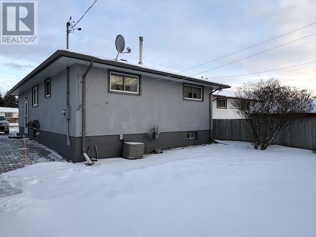 649 Edward St, Thunder Bay, Ontario  P7C 4R4 - Photo 2 - TB253668