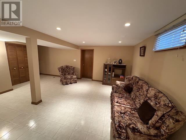 649 Edward St, Thunder Bay, Ontario  P7C 4R4 - Photo 13 - TB253668