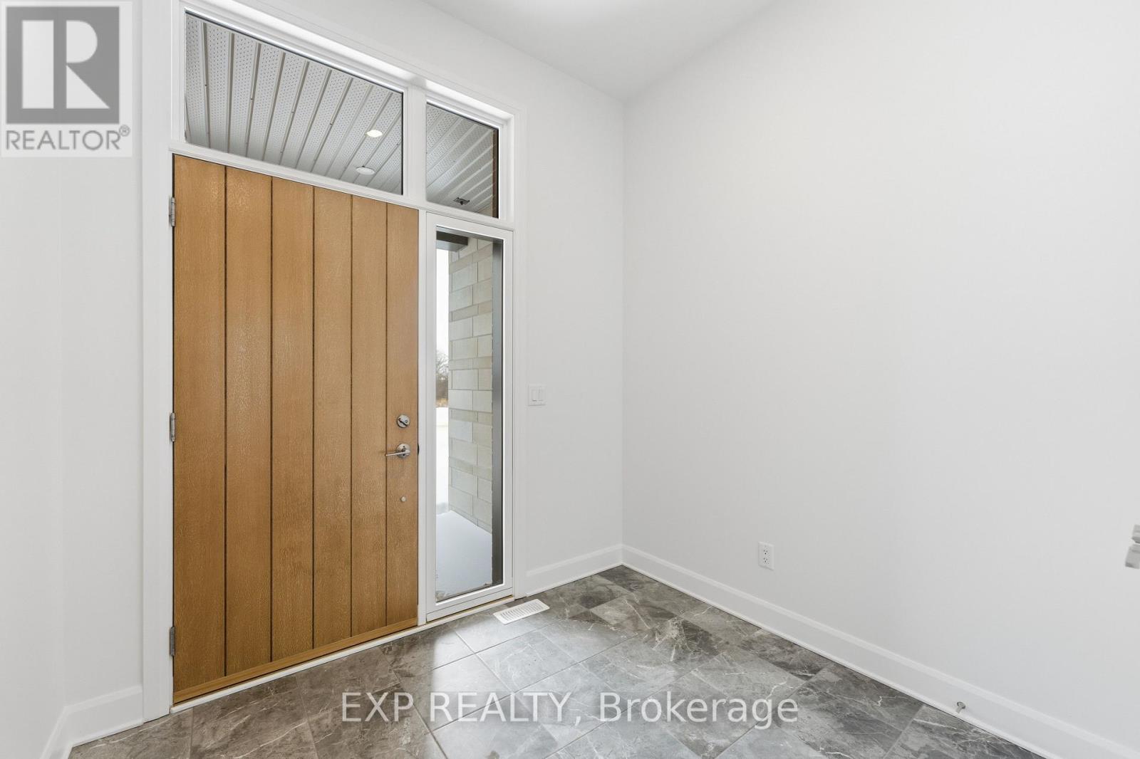 1192 Spoor Street, Ottawa, Ontario  K2W 1A1 - Photo 2 - X12636604