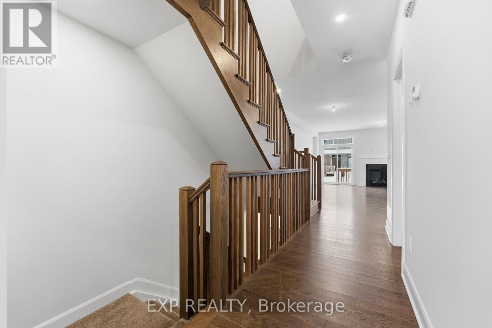 1192 Spoor Street, Ottawa, Ontario  K2W 1A1 - Photo 4 - X12636604