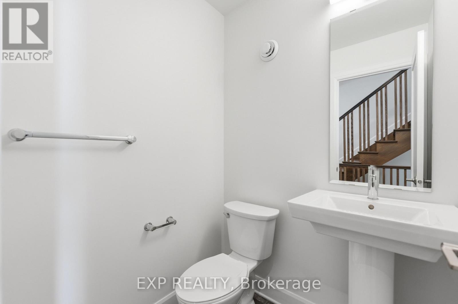 1192 Spoor Street, Ottawa, Ontario  K2W 1A1 - Photo 5 - X12636604