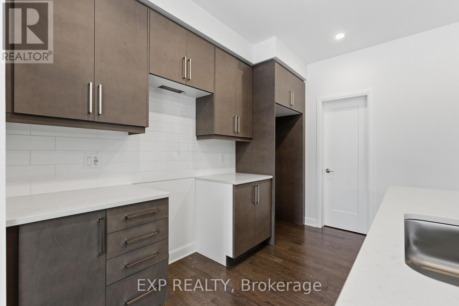 1192 Spoor Street, Ottawa, Ontario  K2W 1A1 - Photo 8 - X12636604