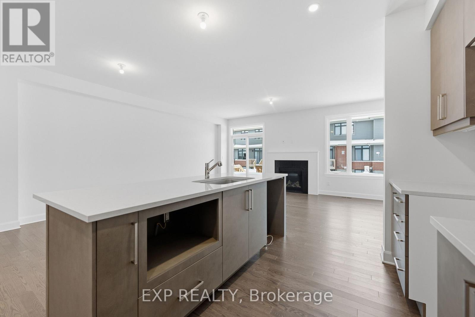 1192 Spoor Street, Ottawa, Ontario  K2W 1A1 - Photo 9 - X12636604