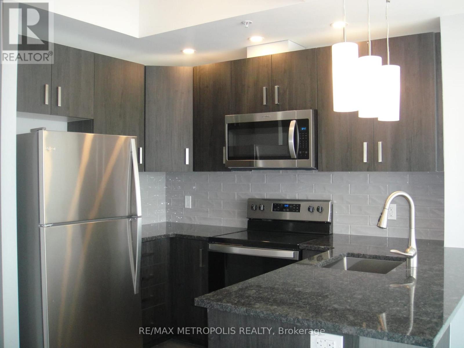 1904 - 108 Garment Street, Kitchener, Ontario  N2G 0E2 - Photo 2 - X12636492