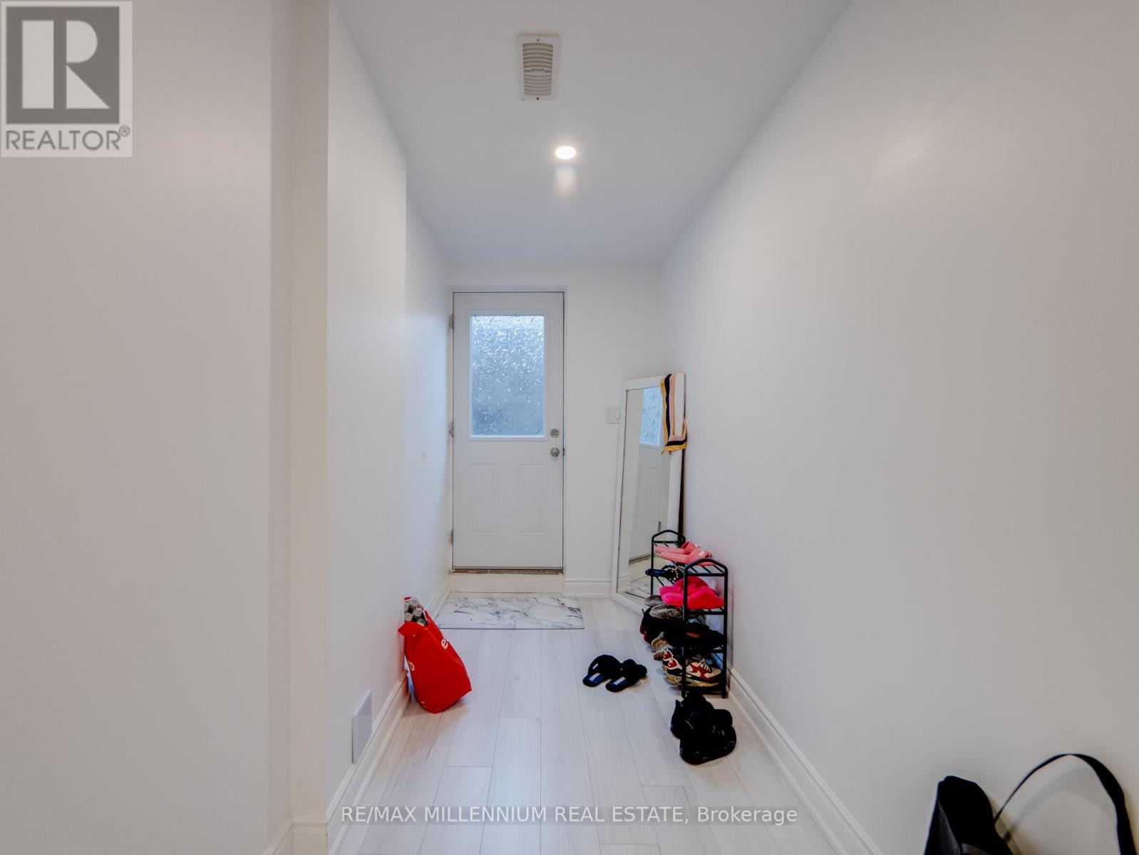 Bsmt - 11 Burcombe Cross, Guelph (Pineridge/westminster Woods), Ontario  N1L 0N4 - Photo 3 - X12636524