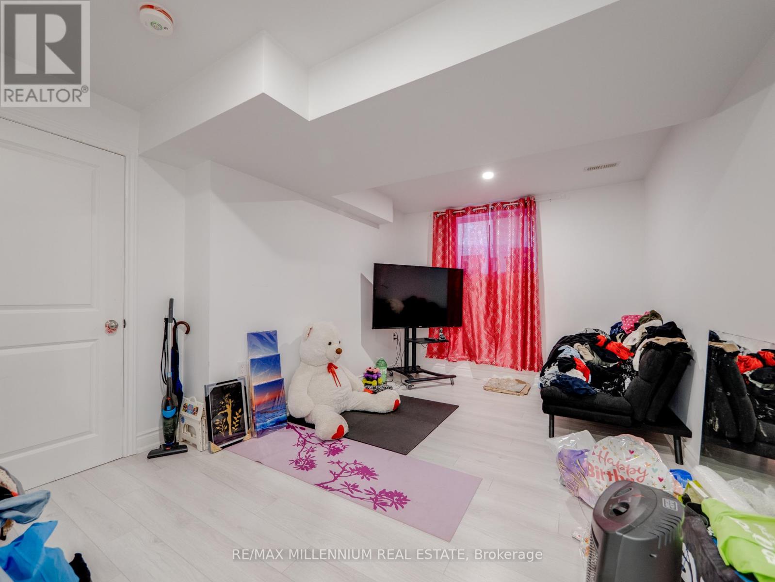 Bsmt - 11 Burcombe Cross, Guelph (Pineridge/westminster Woods), Ontario  N1L 0N4 - Photo 5 - X12636524