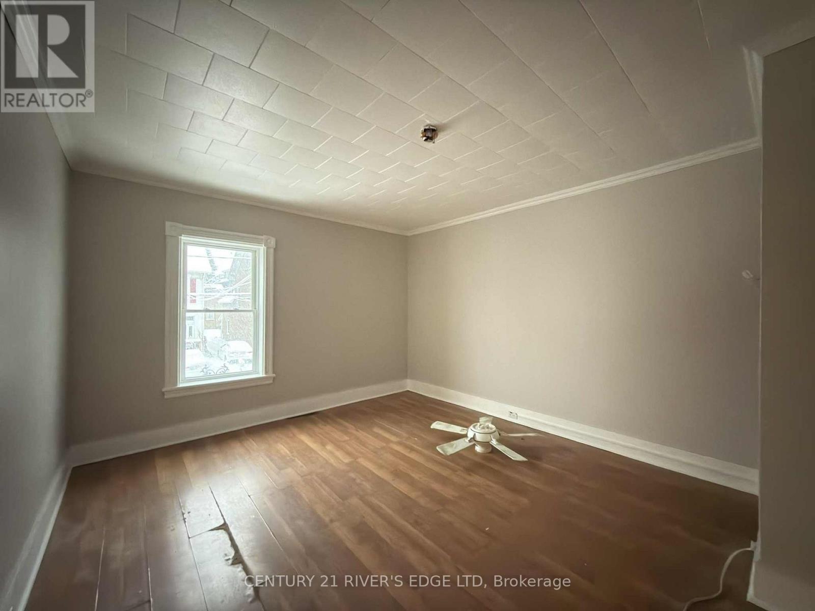 #2 - 6 Pearl Street E, Brockville, Ontario  K6V 1P2 - Photo 4 - X12636616