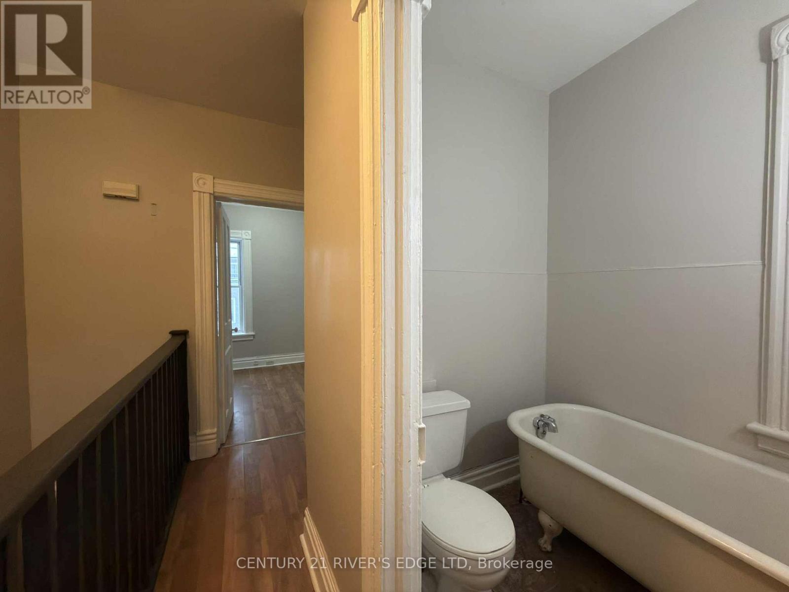 #2 - 6 Pearl Street E, Brockville, Ontario  K6V 1P2 - Photo 8 - X12636616