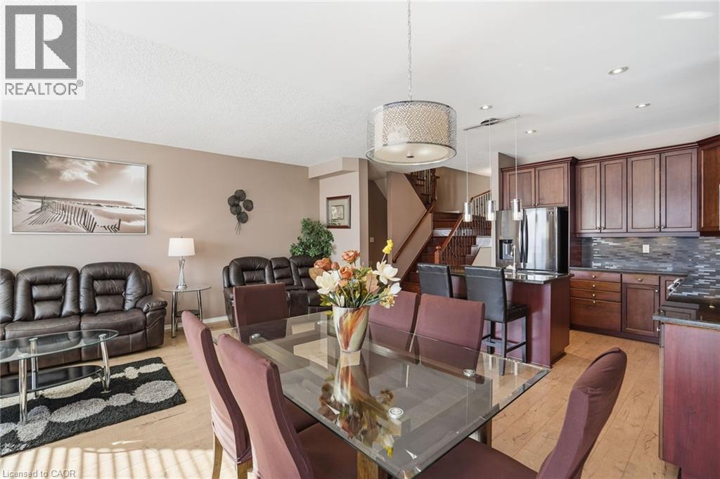 23 Mathews Court, Brantford, Ontario  N3T 0A9 - Photo 8 - 40793056