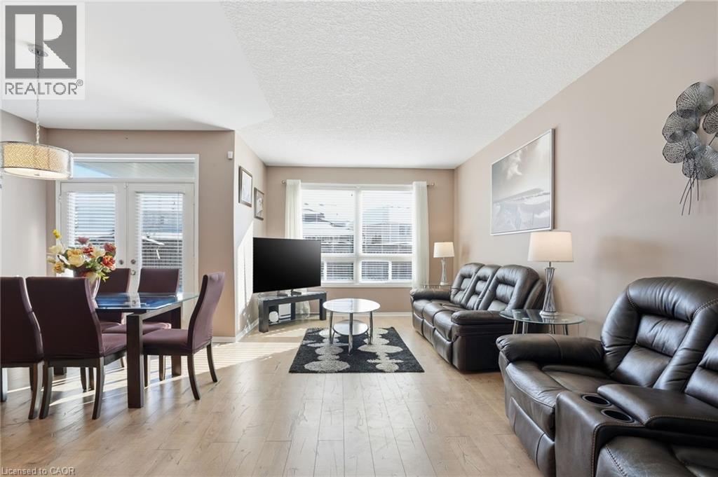 23 Mathews Court, Brantford, Ontario  N3T 0A9 - Photo 9 - 40793056