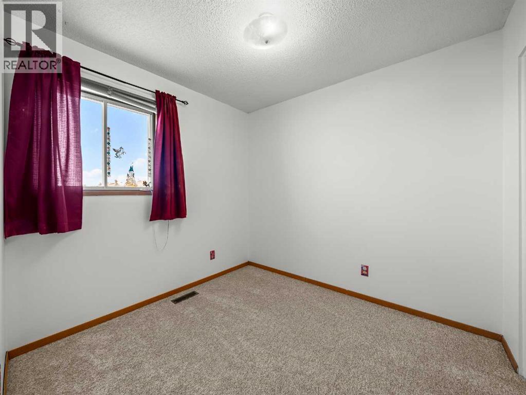 10 Martinbrook Road Ne, Calgary, Alberta  T3J 3G4 - Photo 16 - A2273996