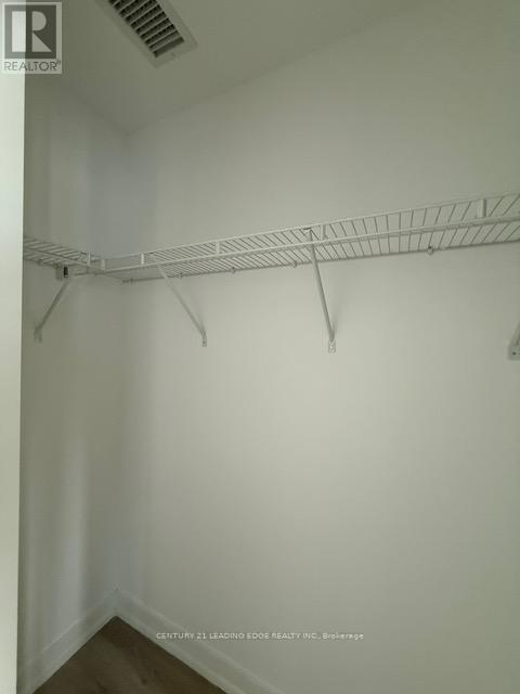 3001 - 395 Square One Drive, Mississauga, Ontario  L5B 0P6 - Photo 15 - W12636280