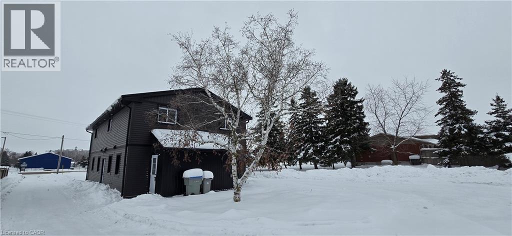 2274 Line 34 Unit# Upper Unit, Shakespeare, Ontario  N0B 2P0 - Photo 2 - 40794064