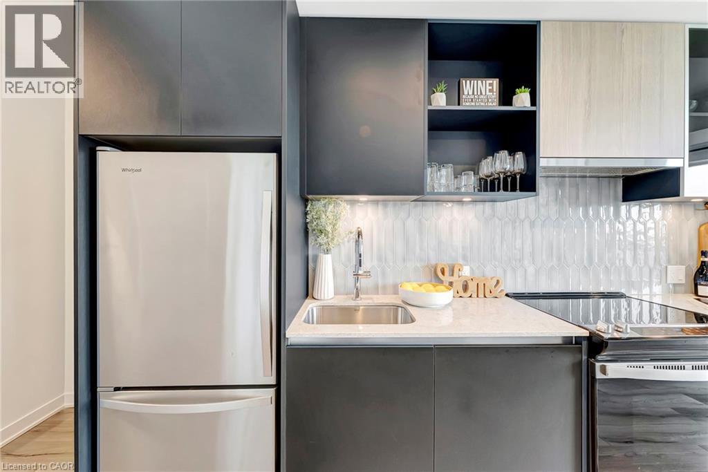 405 Dundas Street W Unit# 702, Oakville, Ontario  L6M 5P9 - Photo 6 - 40777844