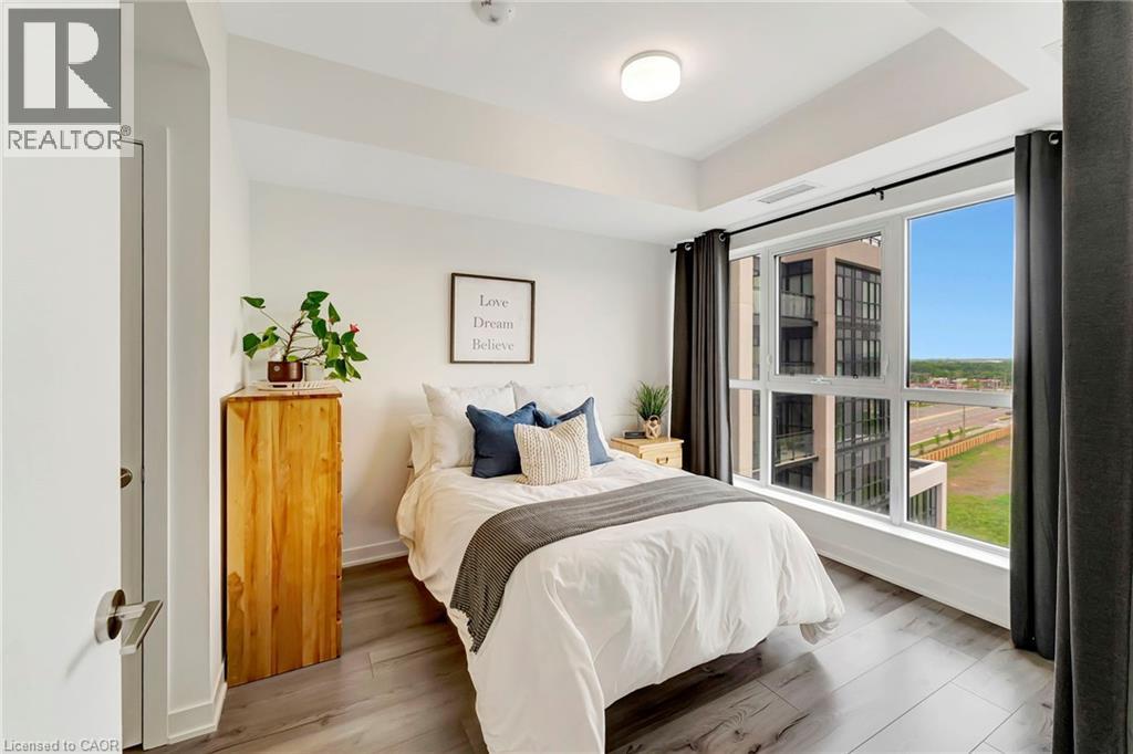 405 Dundas Street W Unit# 702, Oakville, Ontario  L6M 5P9 - Photo 15 - 40777844