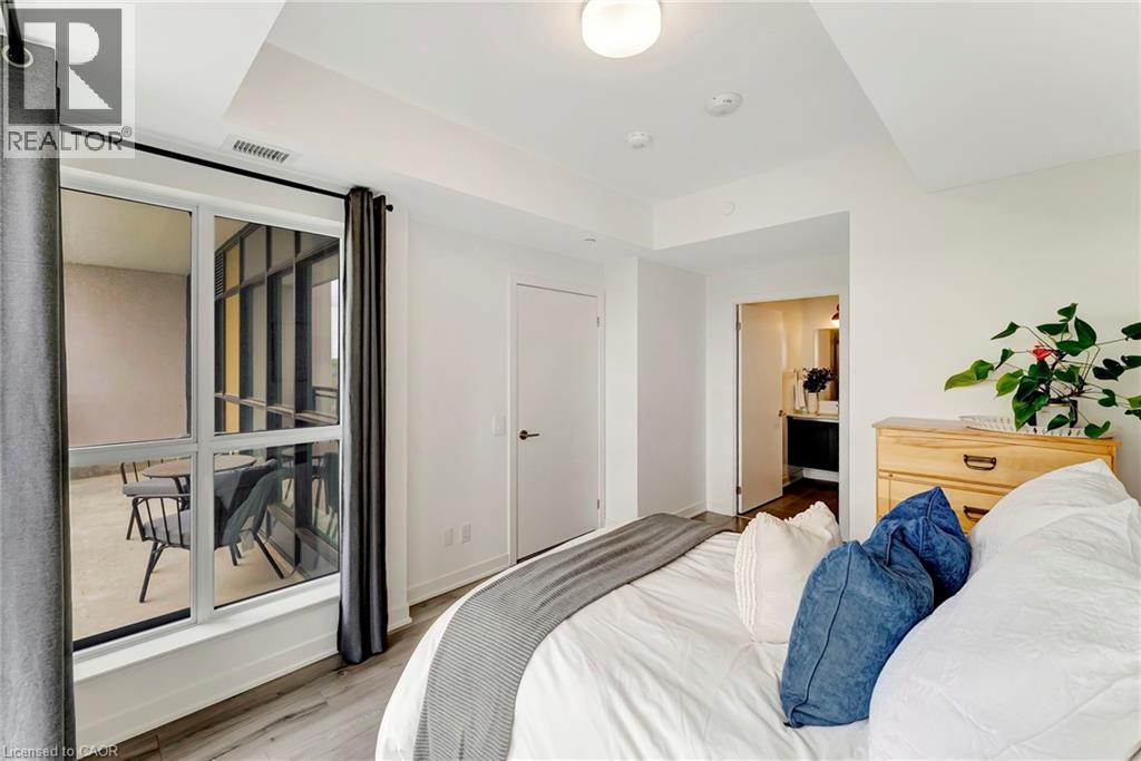 405 Dundas Street W Unit# 702, Oakville, Ontario  L6M 5P9 - Photo 17 - 40777844