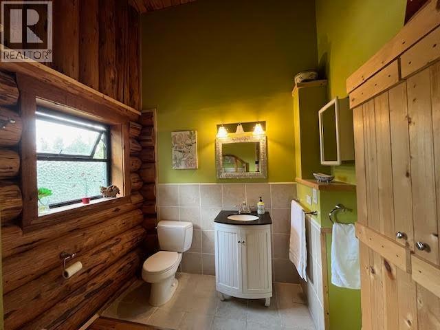 6006 Valleyview Drive, 100 Mile House, British Columbia V0K 2E3 - Photo 14 - R3032889