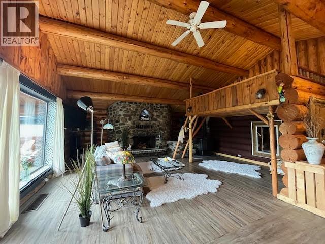 6006 VALLEYVIEW DRIVE, 100 Mile House, British Columbia