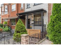 2 - 13 MANSFIELD AVENUE, Toronto, Ontario