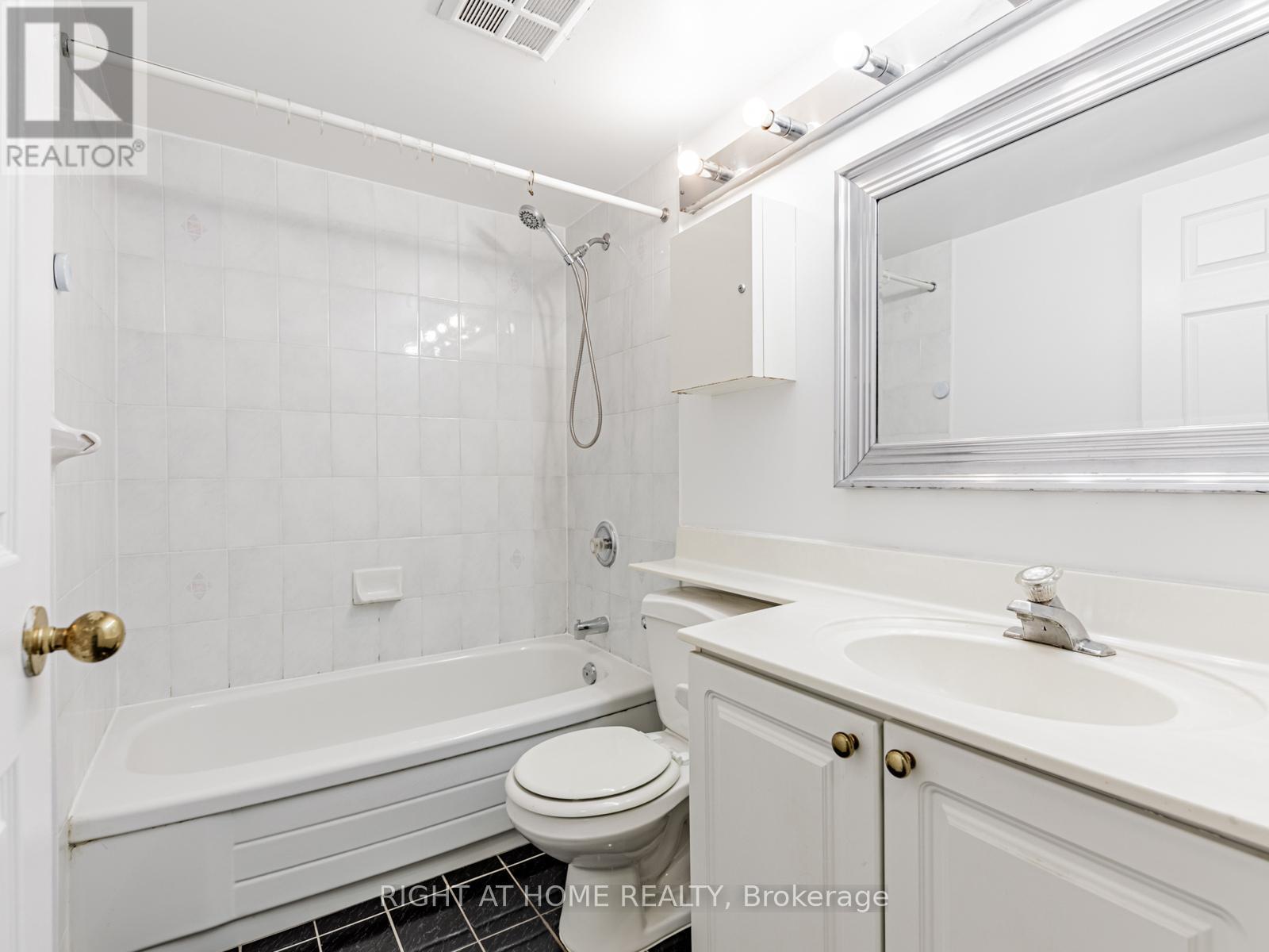 908 - 29 Pemberton Avenue, Toronto, Ontario  M2M 4L5 - Photo 18 - C12636580
