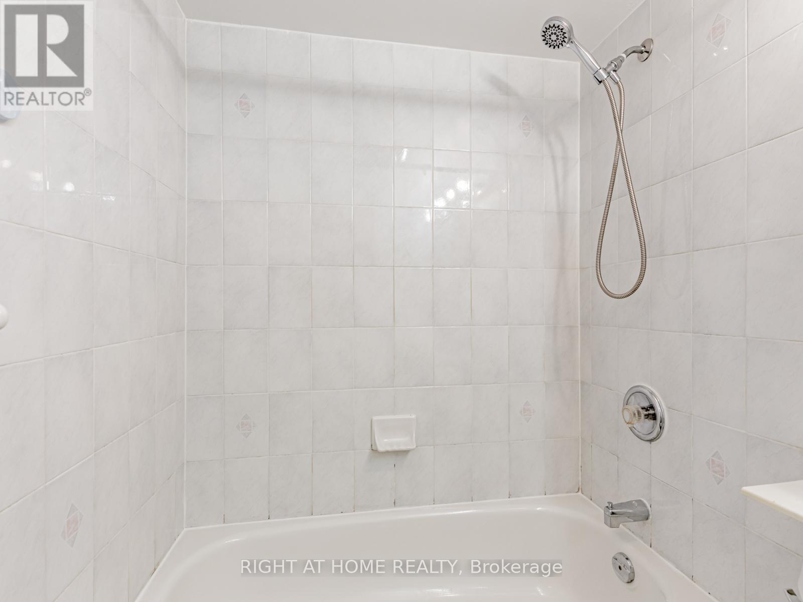 908 - 29 Pemberton Avenue, Toronto, Ontario  M2M 4L5 - Photo 19 - C12636580
