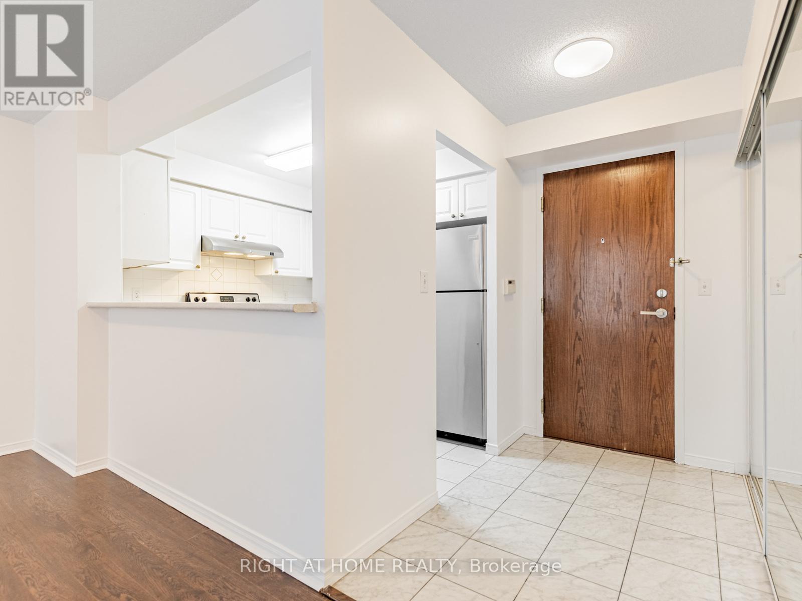 908 - 29 Pemberton Avenue, Toronto, Ontario  M2M 4L5 - Photo 6 - C12636580